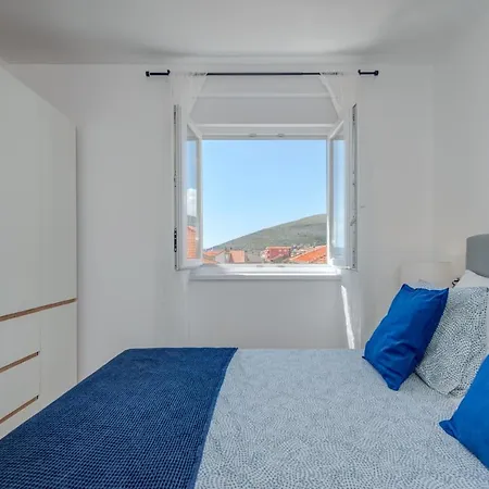 アパート Bonaca トロギール